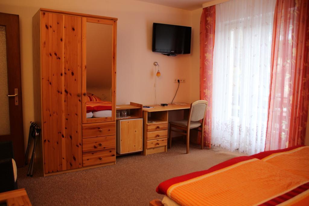 Hotel Waldschloss Fohlenplacken Room photo
